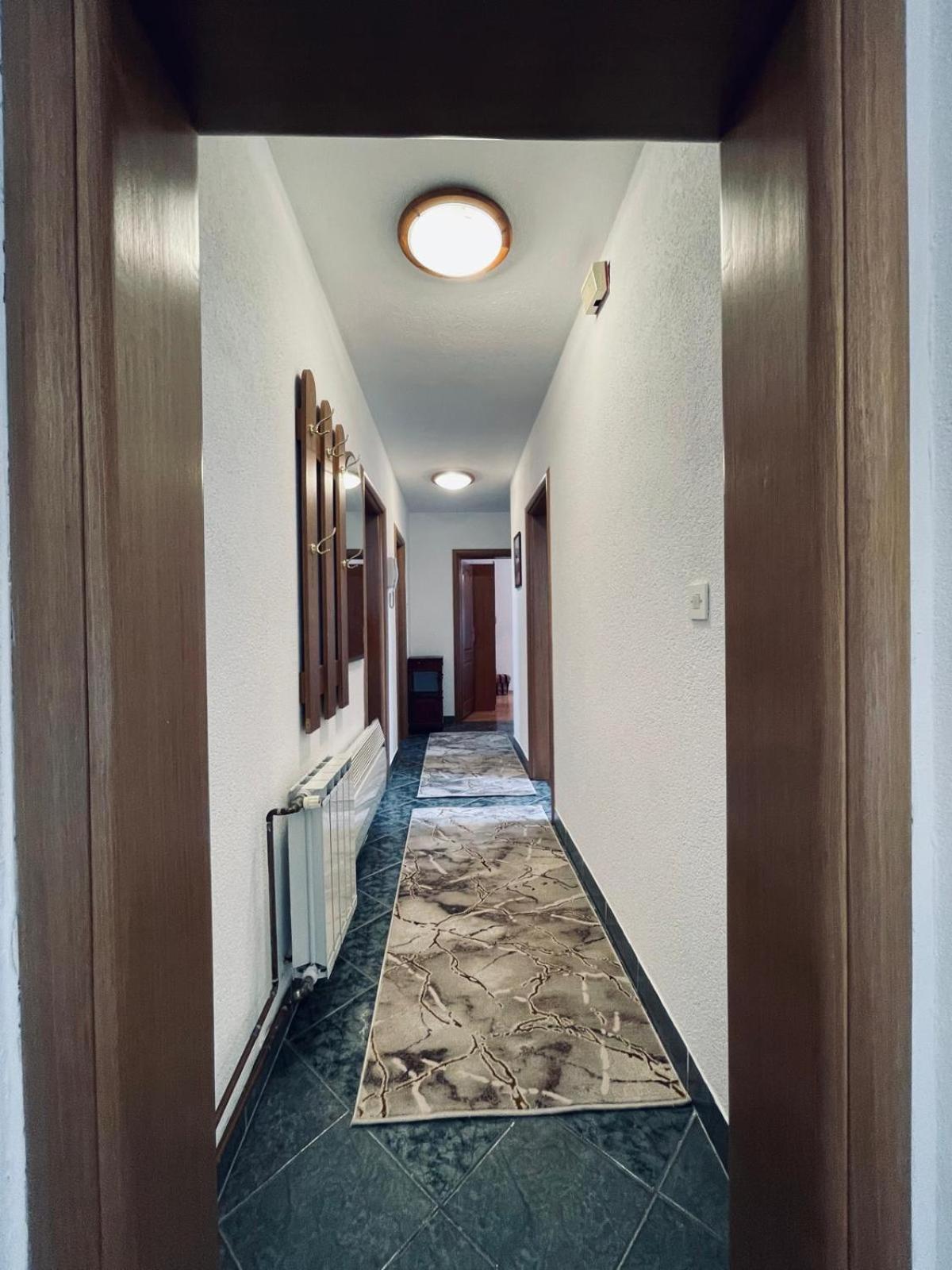 Uspinjaca Apartment ซาราเยโว ภายนอก รูปภาพ